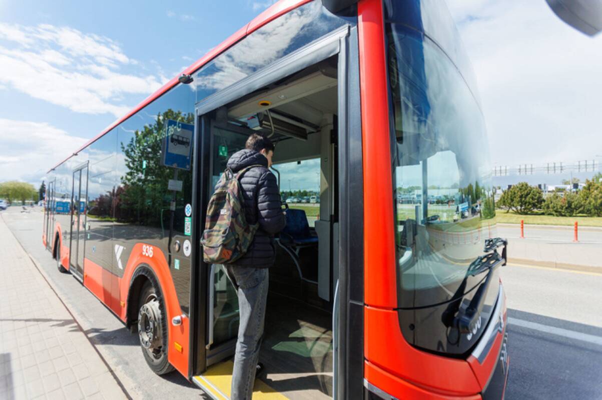 Šiauliuose – viešojo transporto avarija