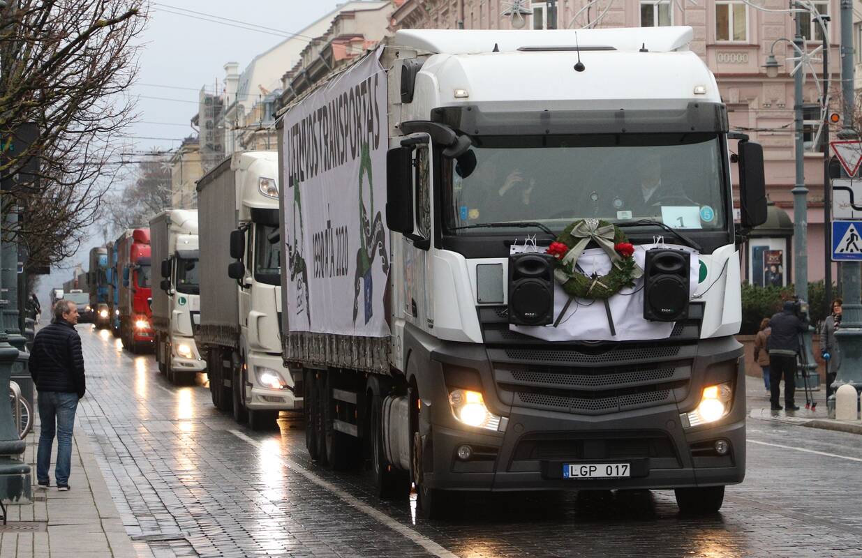 „Linava“ gavo leidimą protestuoti: sostinės centre stovės iki 100 vilkikų