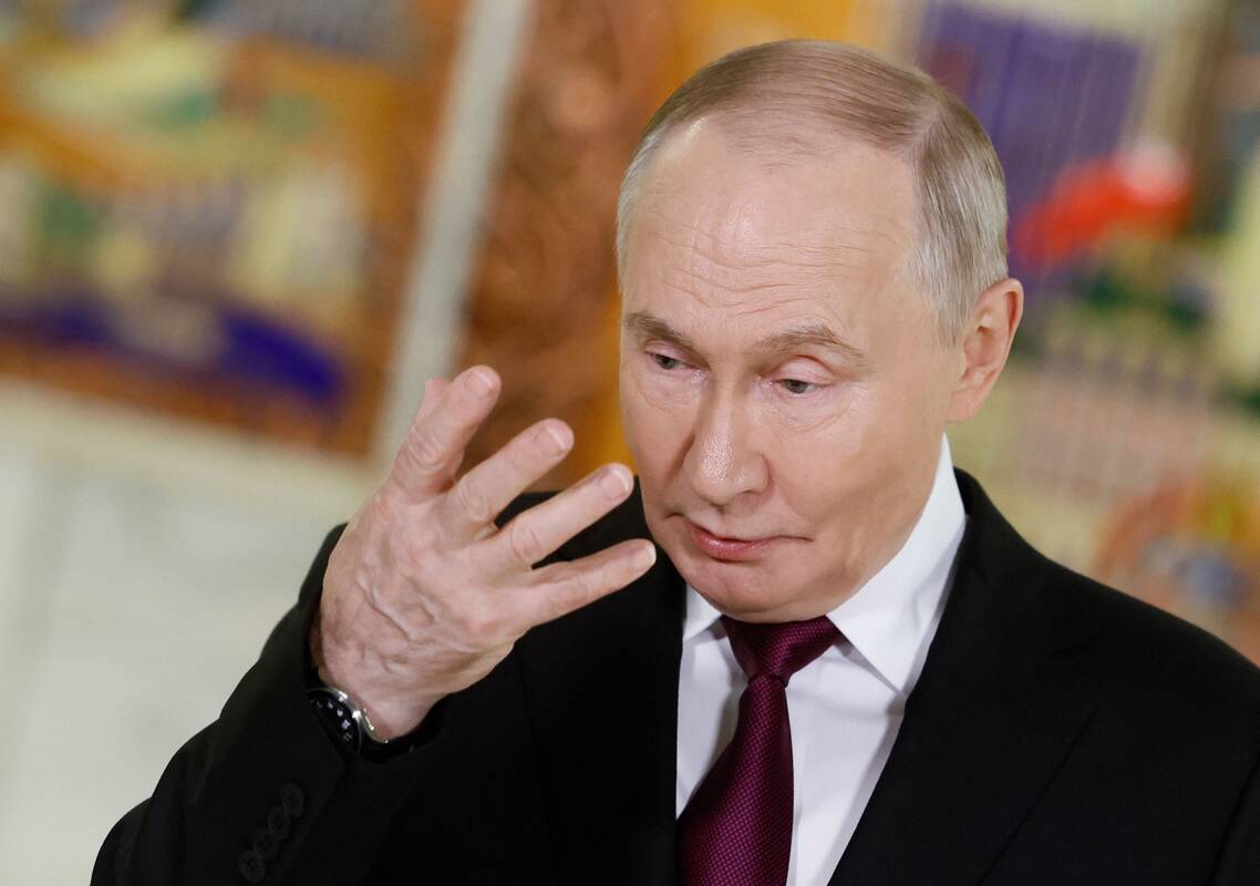 Putinas kalba apie pasirengimą karui, kaltina Europą