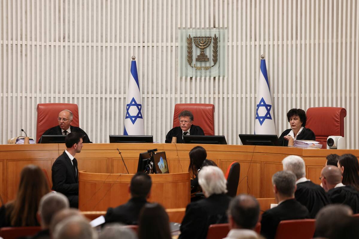 Izraelio Aukščiausiasis Teismas sustabdė vyriausybės siekį uždaryti kariuomenės radiją