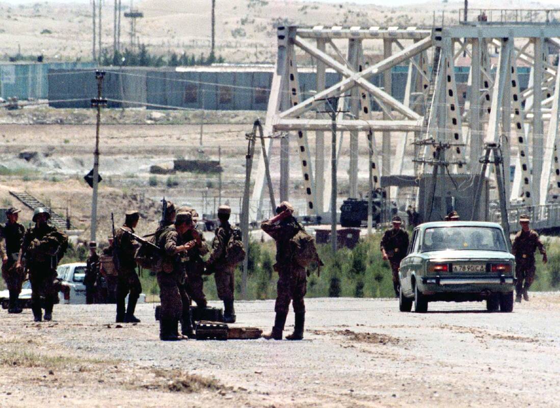 Uzbekistanas atidarė nuo 2021-ųjų uždarytą pasienio perėją su Afganistanu