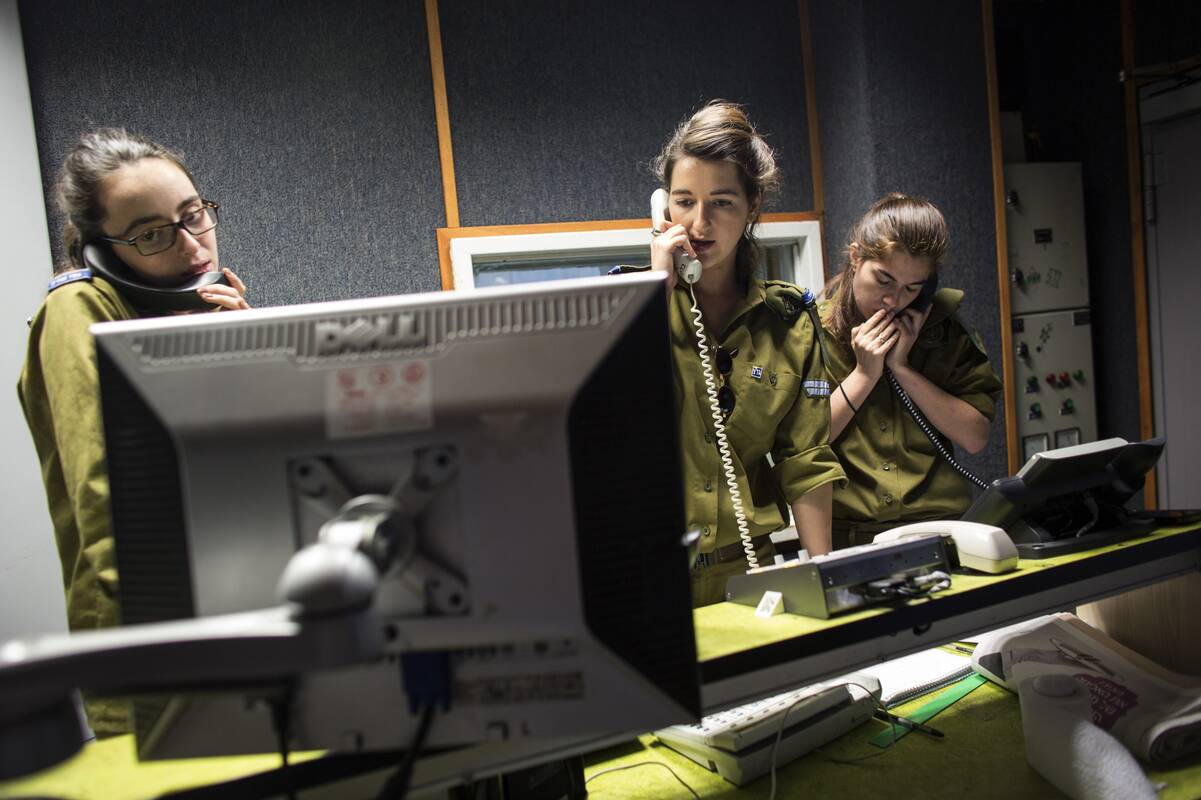 Izraelis patvirtino uždarysiantis kariuomenės radiją