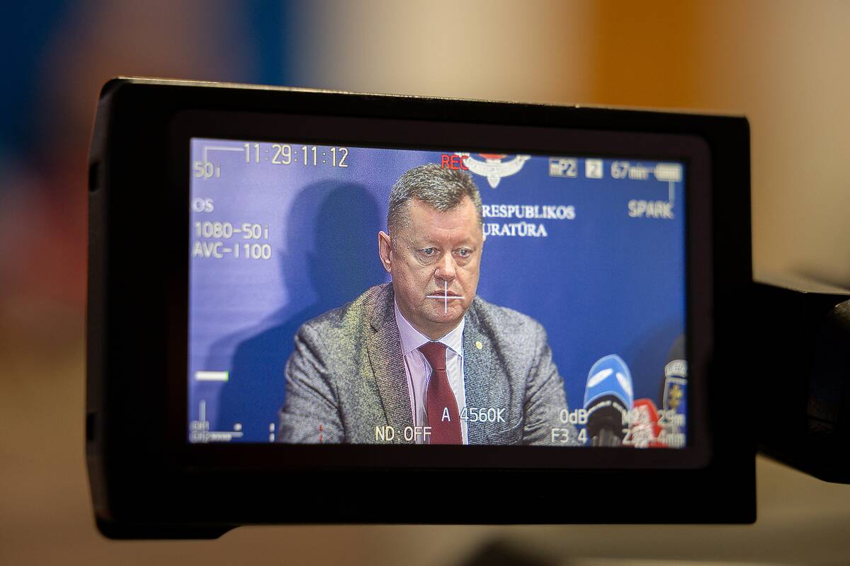 Teisėsaugos atstovų spaudos konferencija dėl Kaune rastų dviejų nužudytų jaunų moterų