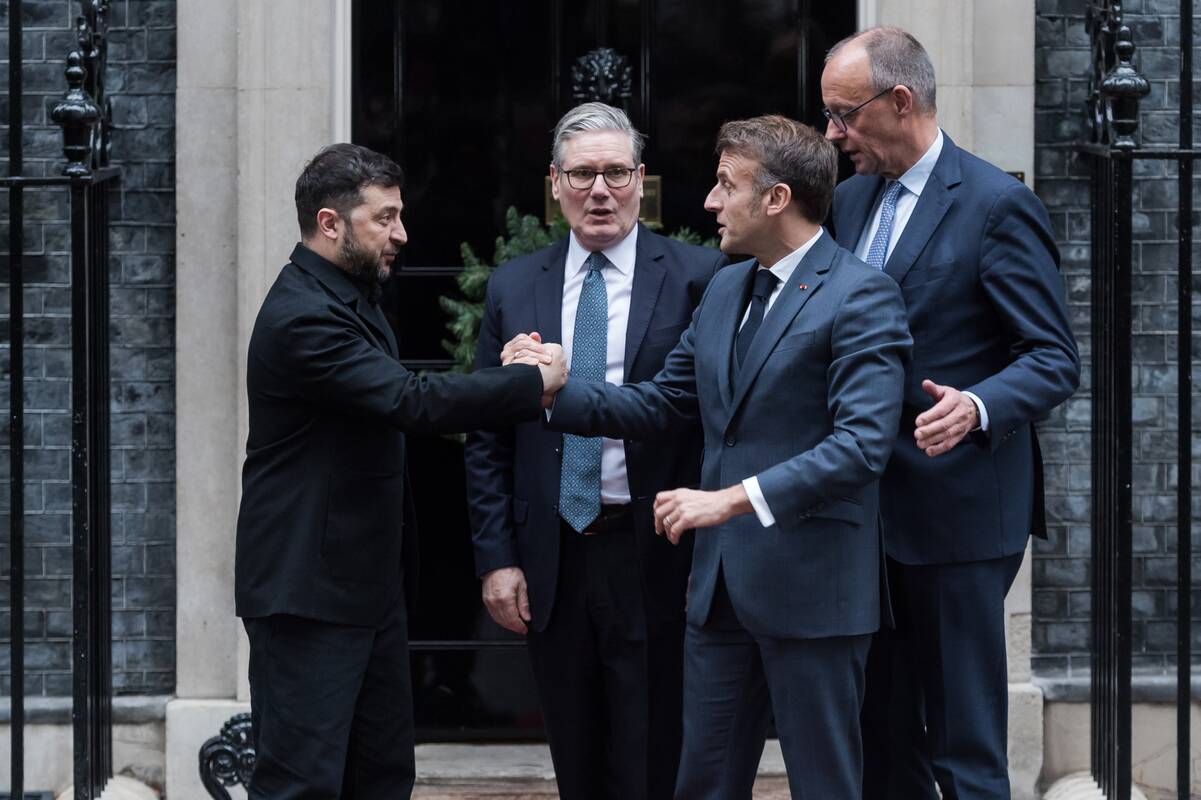 Volodymyras Zelenskis sako po susitikimo Briuselyje vyksiantis į Italiją