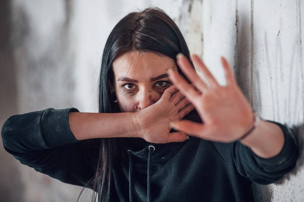 Vilniuje moteris smurtavo prieš nepilnametę