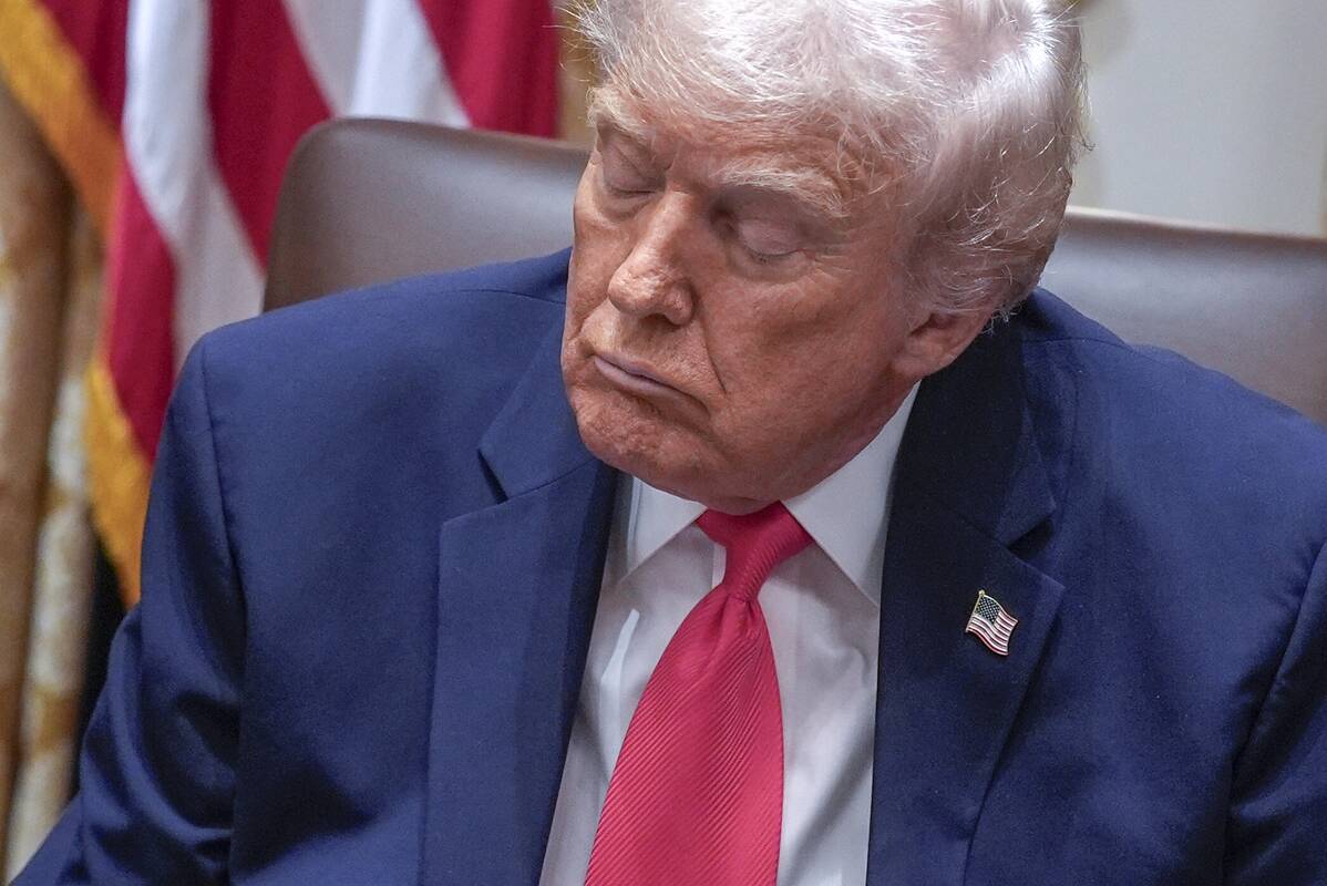 JAV sustabdė imigracijos paraiškų teikimą devyniolikos šalių atžvilgiu