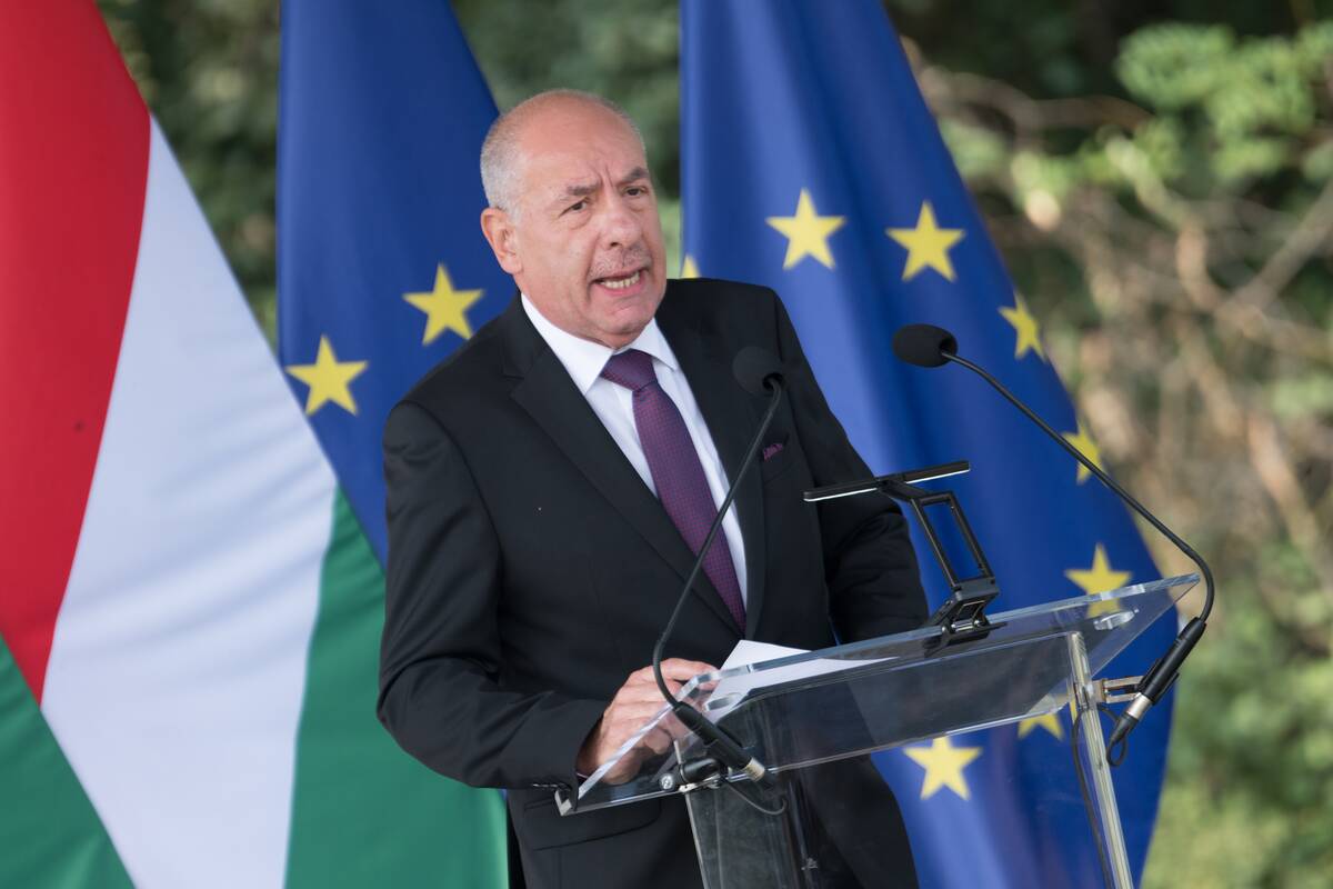 Vengrija priėmė įstatymą, apsunkinantį šalies prezidento pašalinimą iš pareigų