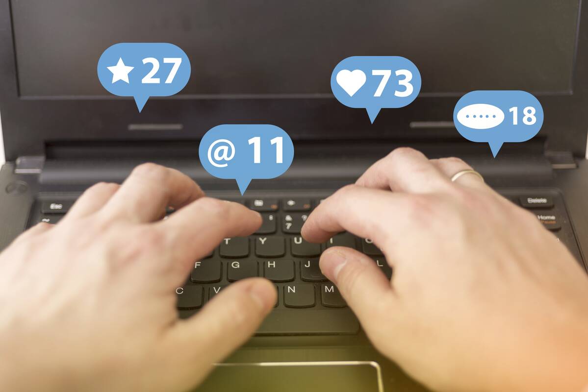 Botų fermos plečiasi: atskleidė, kaip kovoti su netikromis paskyromis