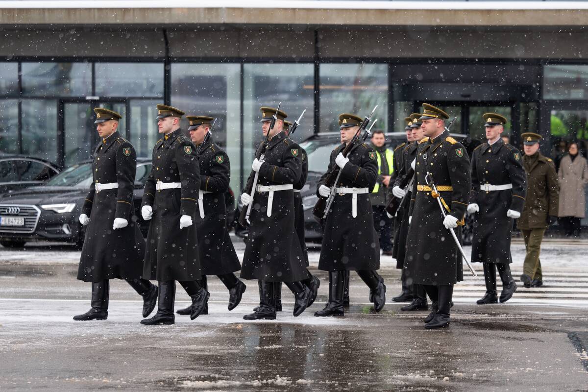 Danijos karaliaus ir karalienės pasitikimas Vilniaus oro uoste