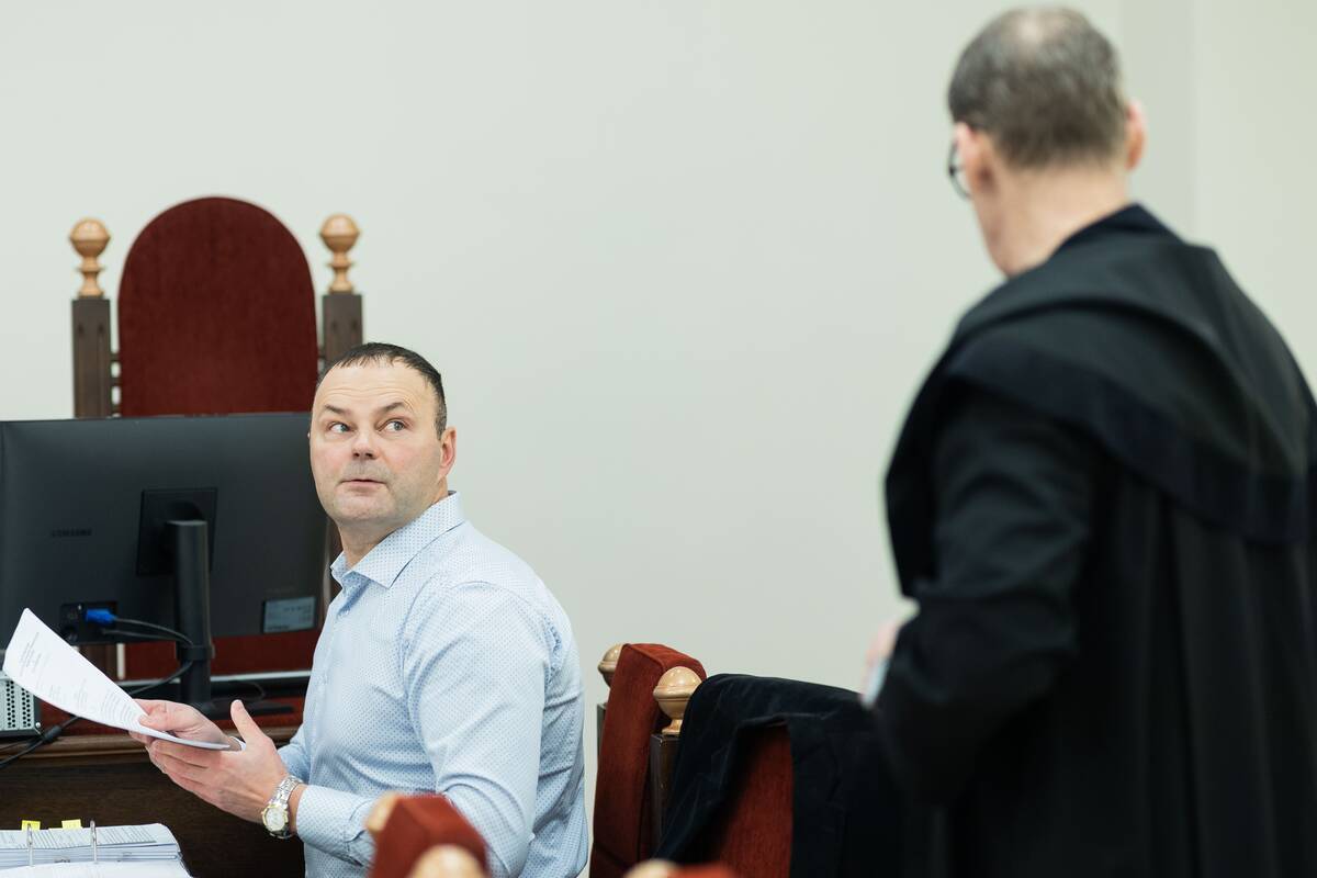 Prekyba poveikiu kaltinamo Dailiaus Dargio byla: teismas apklausė kitą kaltinamąjį