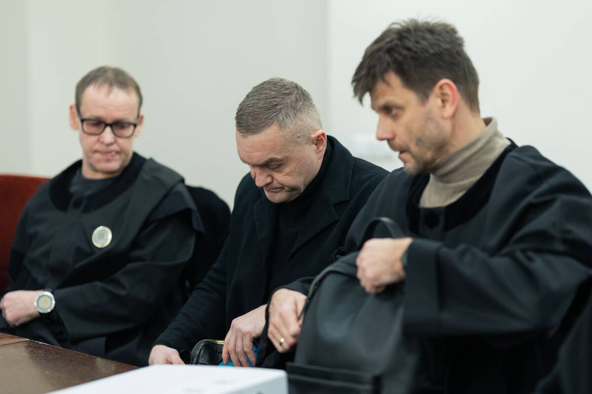 Prekyba poveikiu kaltinamo Dailiaus Dargio byla: teismas apklausė kitą kaltinamąjį