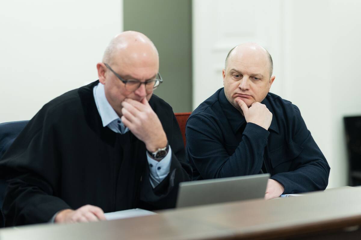 Prekyba poveikiu kaltinamo Dailiaus Dargio byla: teismas apklausė kitą kaltinamąjį