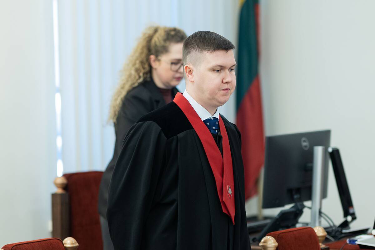 Prekyba poveikiu kaltinamo Dailiaus Dargio byla: teismas apklausė kitą kaltinamąjį