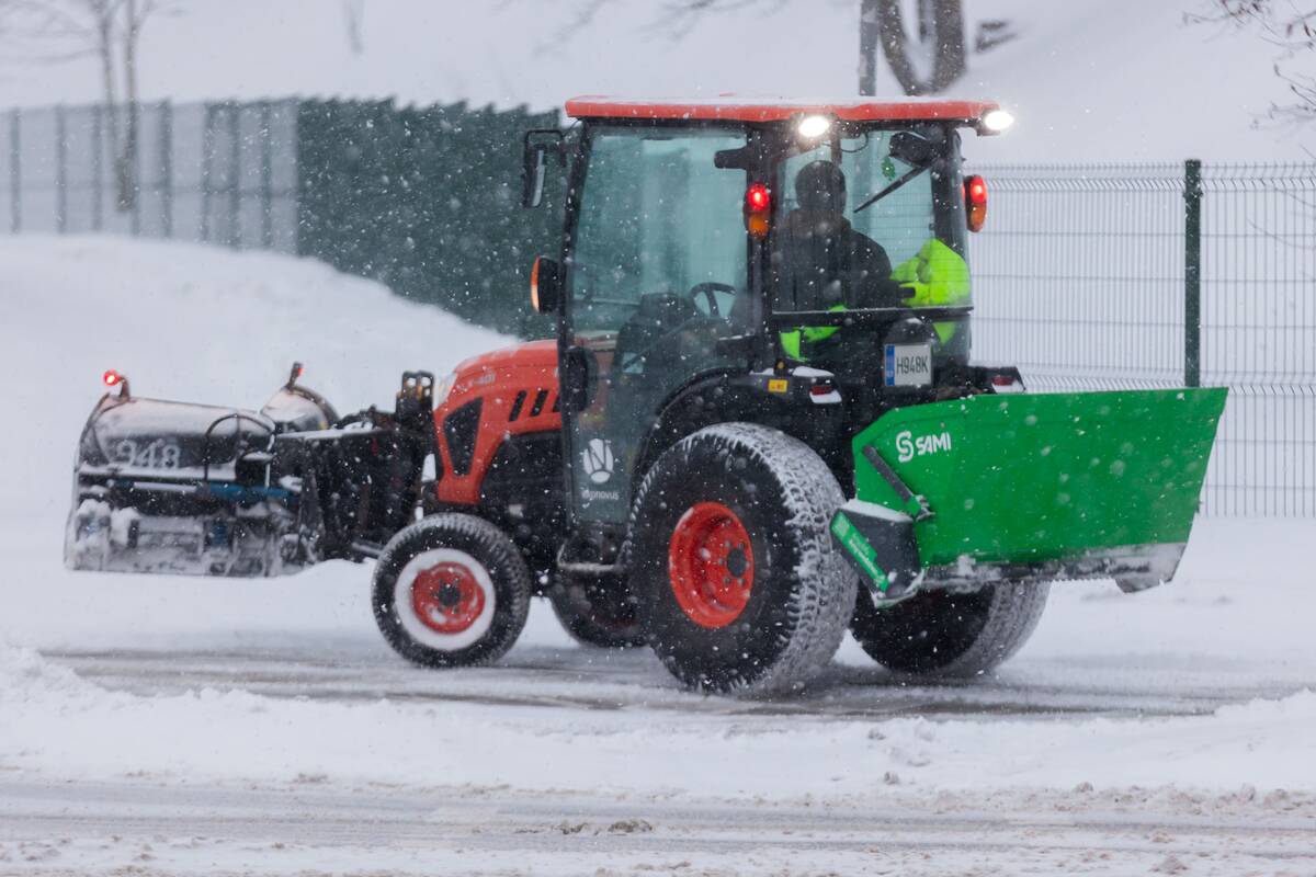„Grinda“ iš sostinės gatvių išvežė per 5 tūkst. kubinių metrų sniego
