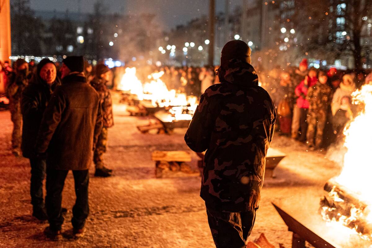 Sausio 13-osios atminimo laužų uždegimo ceremonija Nepriklausomybės aikštėje
