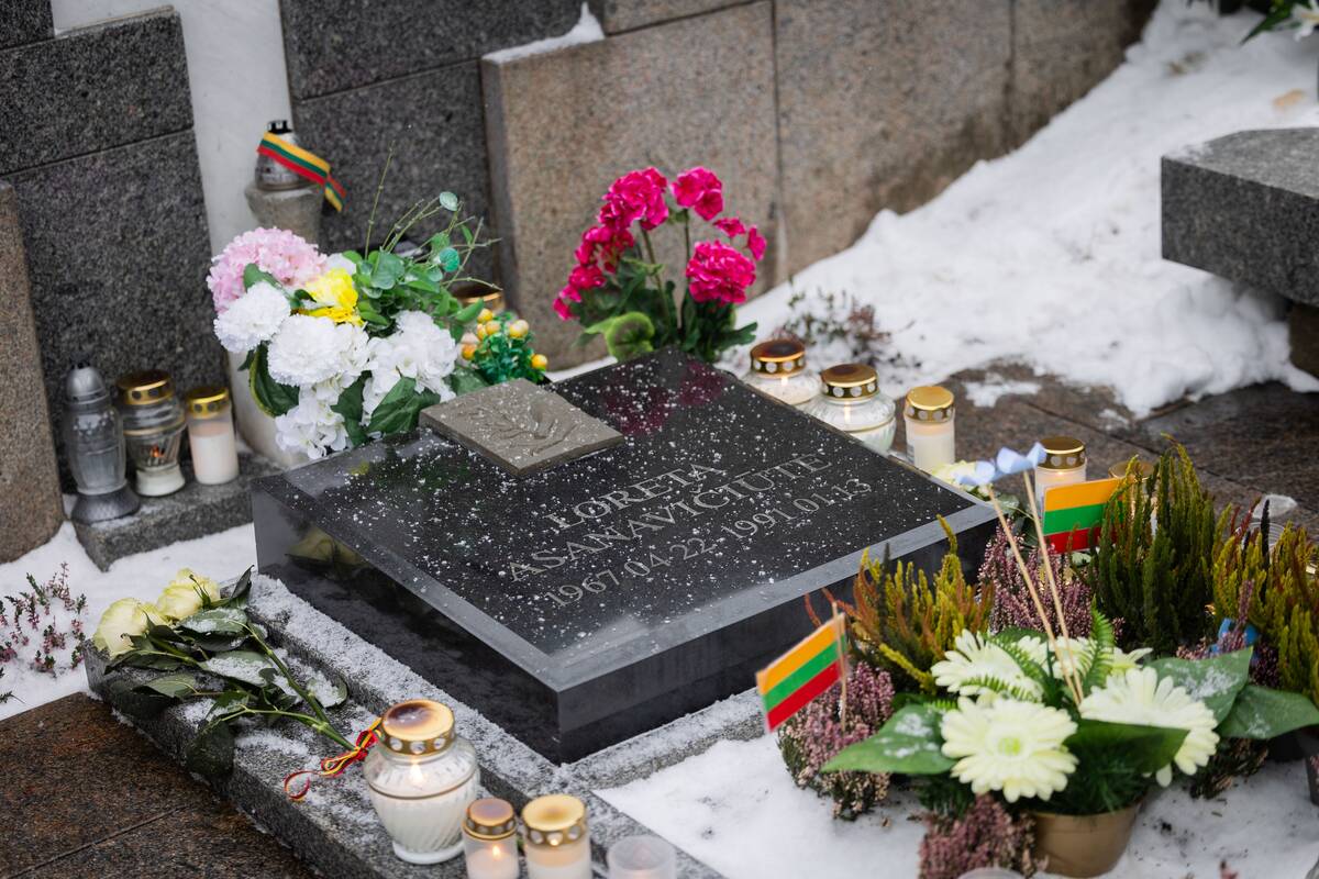 Žuvusiųjų pagerbimo ceremonija Vilniaus Antakalnio kapinėse