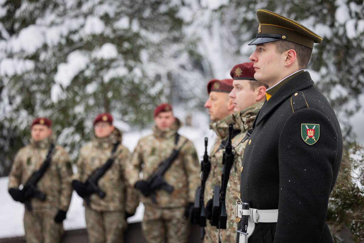 Žuvusiųjų pagerbimo ceremonija Vilniaus Antakalnio kapinėse