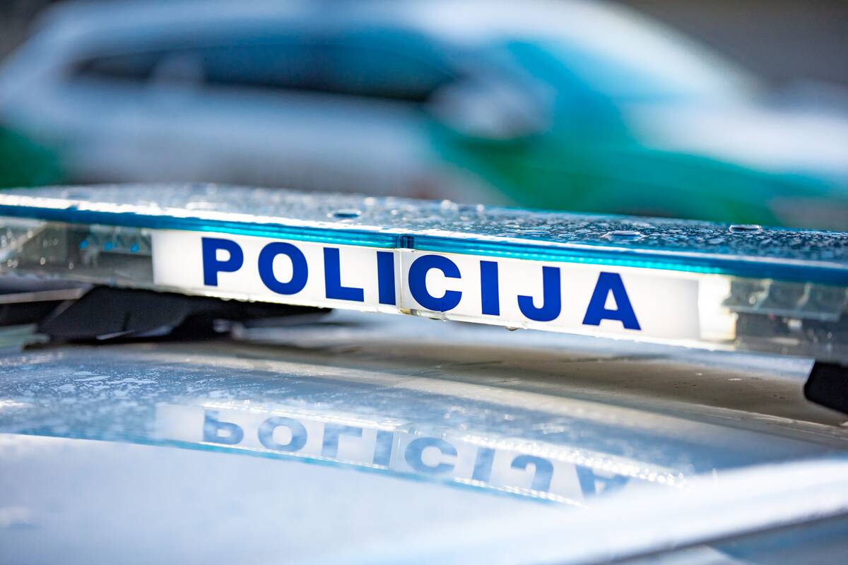 Policija