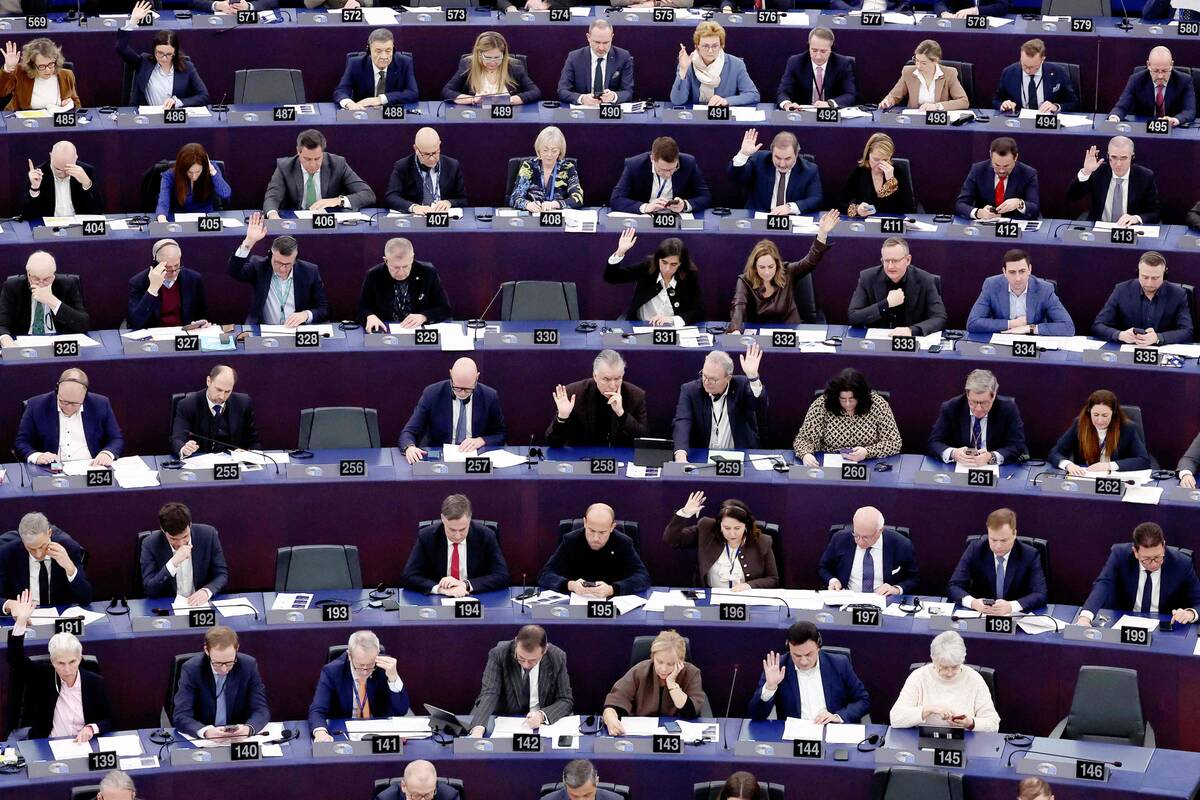 EP atmetė pasiūlymą dėl kompensacijų už vėluojančius skrydžius