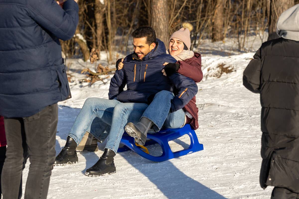 "Išsiilgę žiemos pramogų miestiečiai leidosi į gamtą"