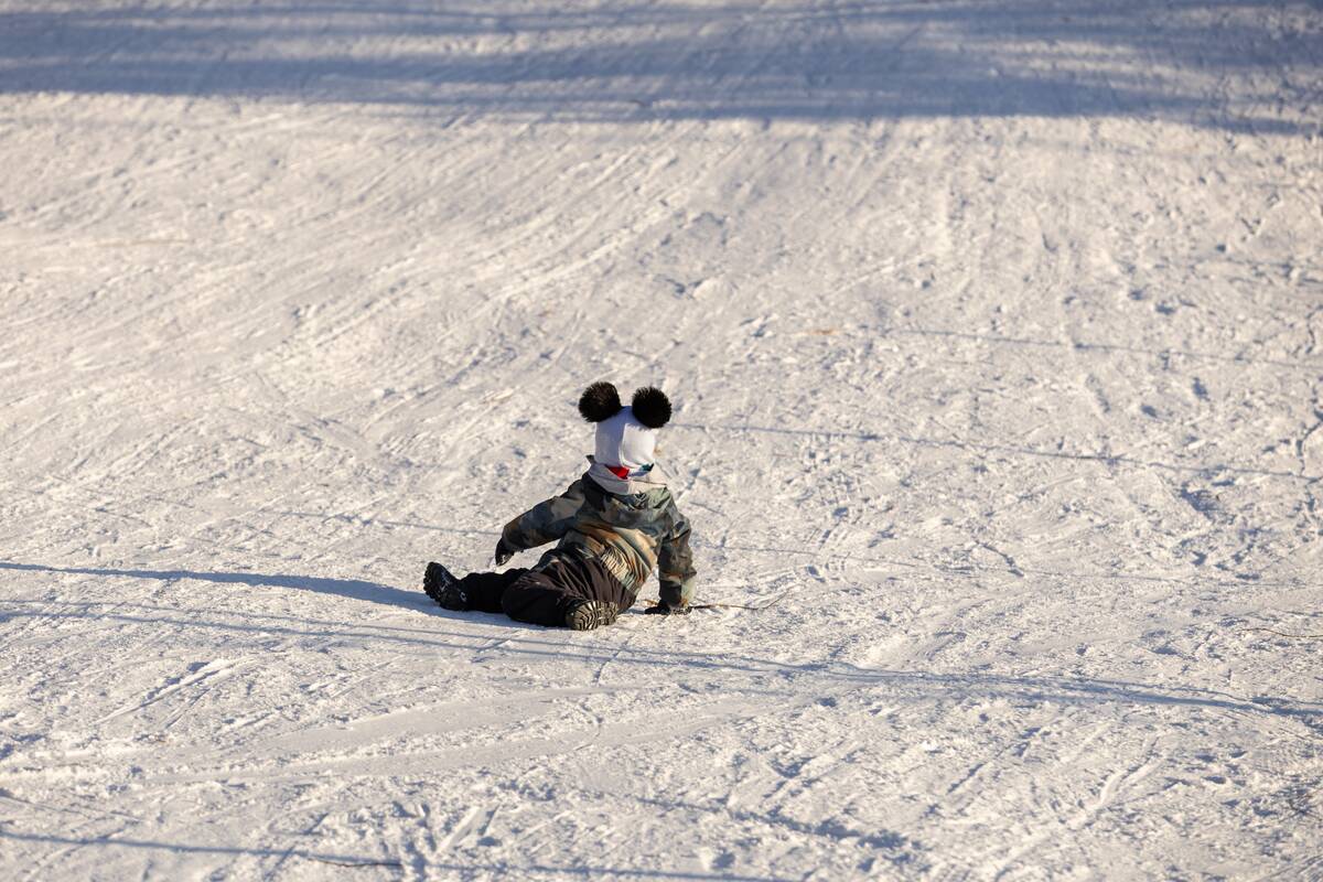 "Išsiilgę žiemos pramogų miestiečiai leidosi į gamtą"