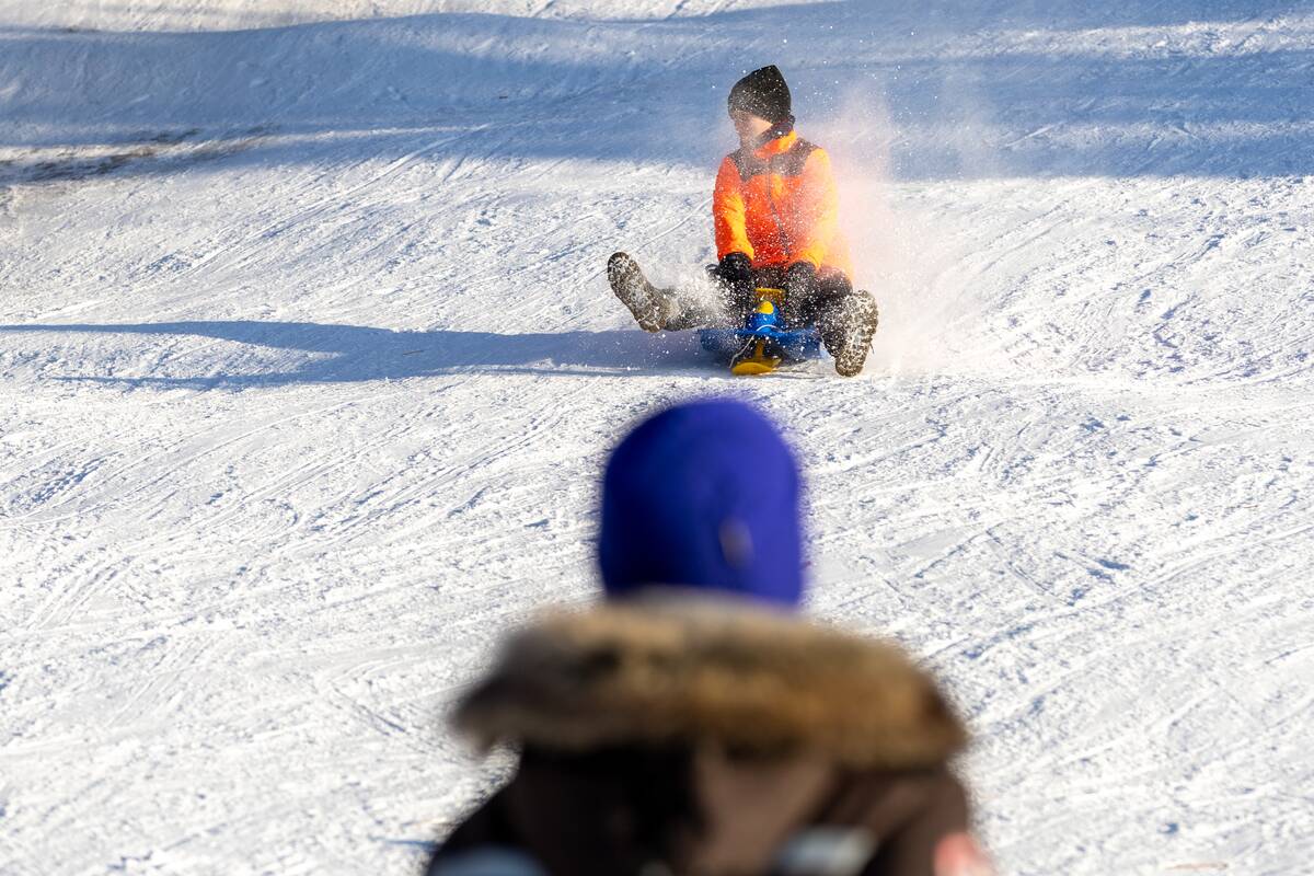 "Išsiilgę žiemos pramogų miestiečiai leidosi į gamtą"