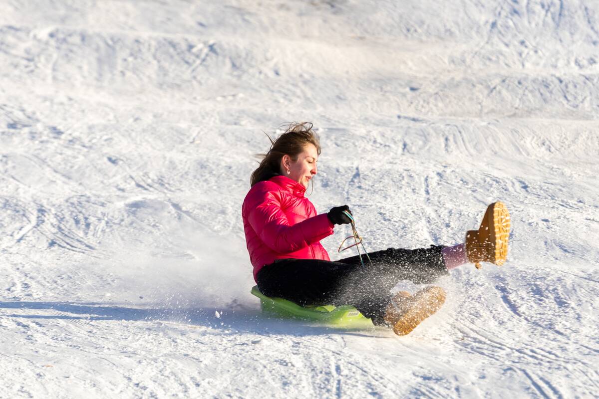 "Išsiilgę žiemos pramogų miestiečiai leidosi į gamtą"