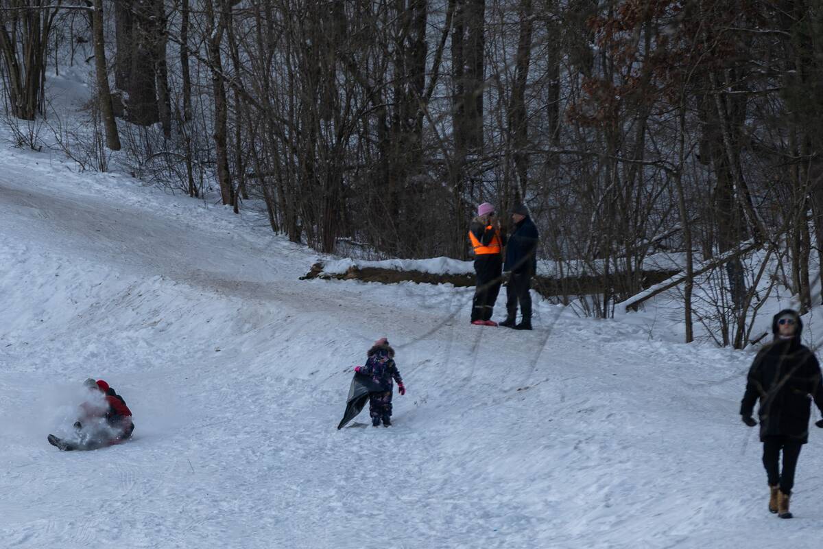 "Išsiilgę žiemos pramogų miestiečiai leidosi į gamtą"