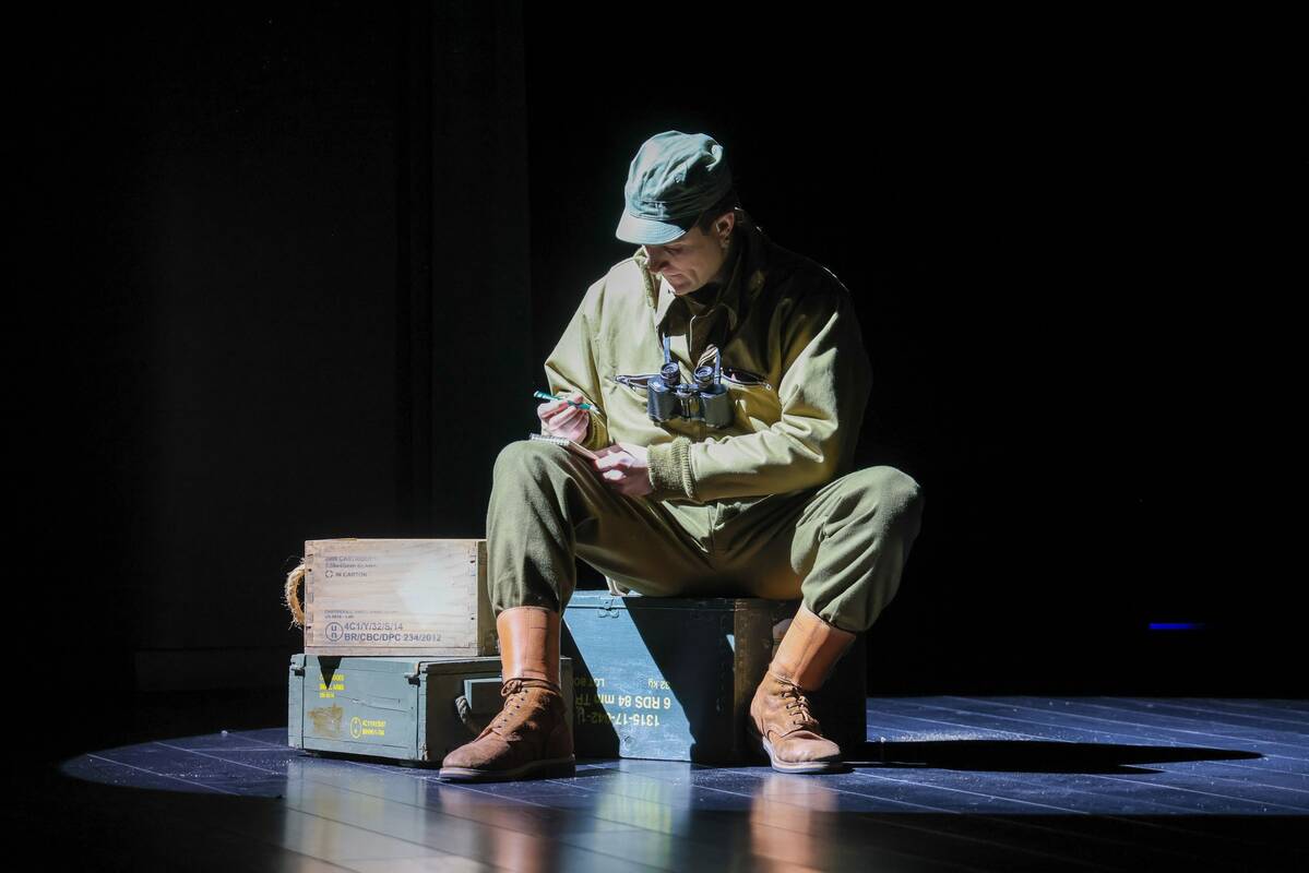 Autentika: filmas paremtas ne vienus metus trukusiu tyrimu ir gyvų liudininkų prisiminimais, o jo pasakojama istorija praplečia ir papildo jau sukurtus biografinius pasakojimus apie garsų Lietuvos laisvės kovų partizaną J. Lukšą-Daumantą.