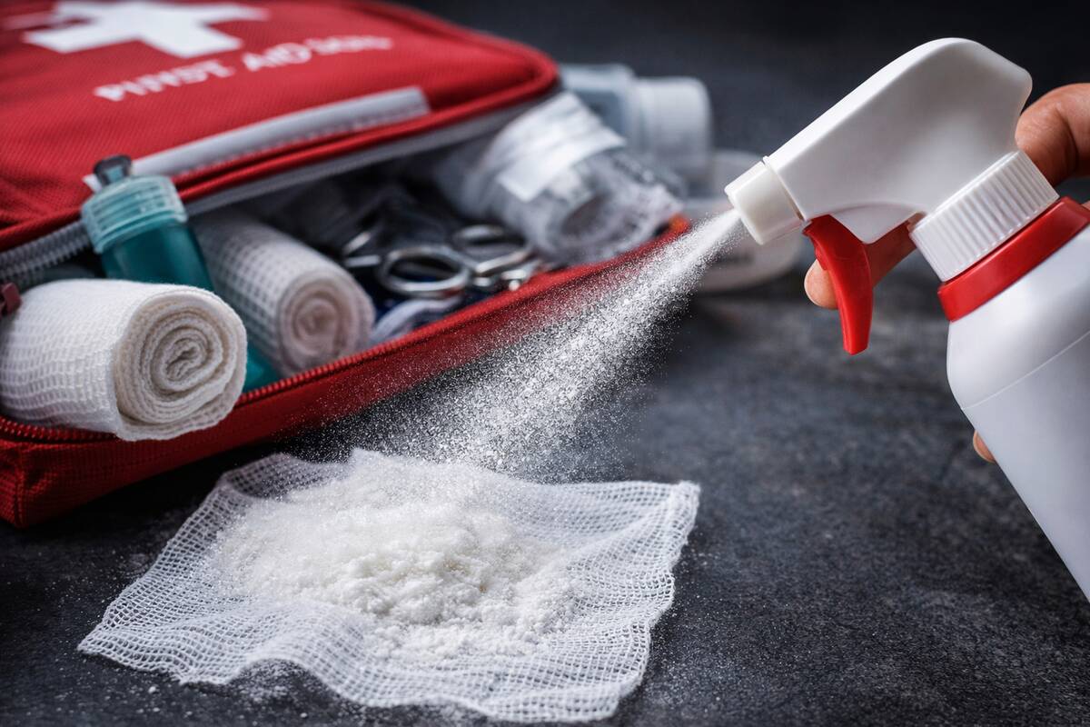 Mokslininkai sukūrė purškalą, kuris sustabdo kraujavimą per sekundę