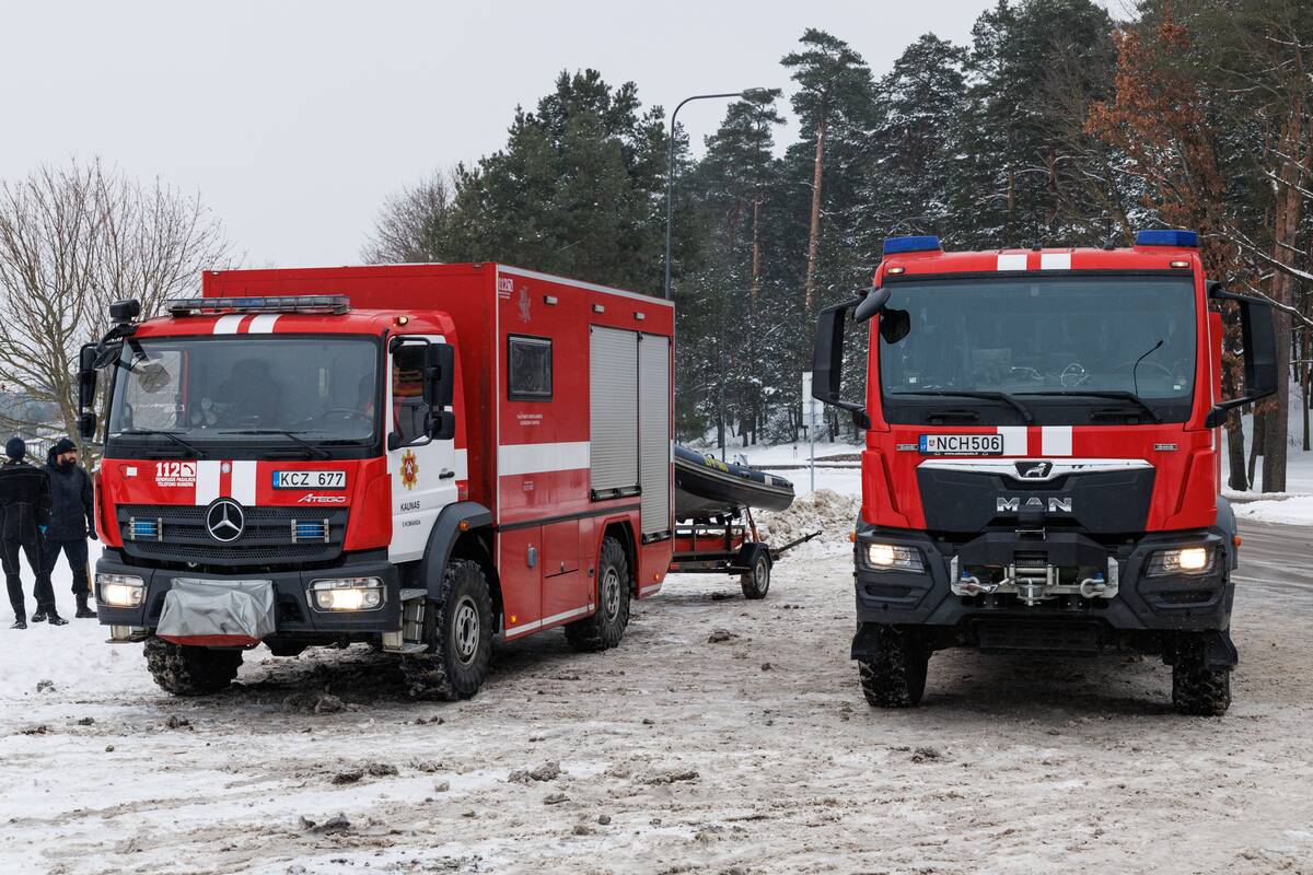 Parodomoji edukacija ant Kauno marių ledo