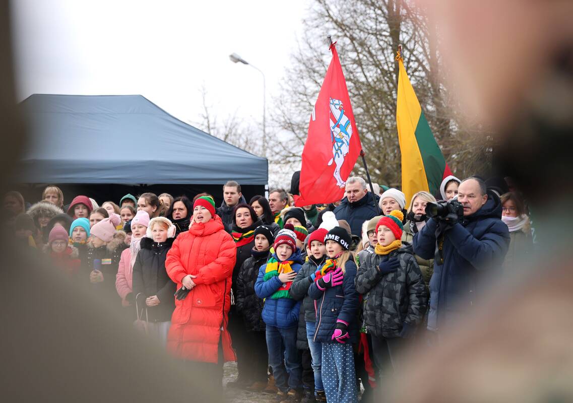 Kartos: Laisvės gynėjų dienai skirtuose renginiuose dalyvauja ir maži, ir dideli.