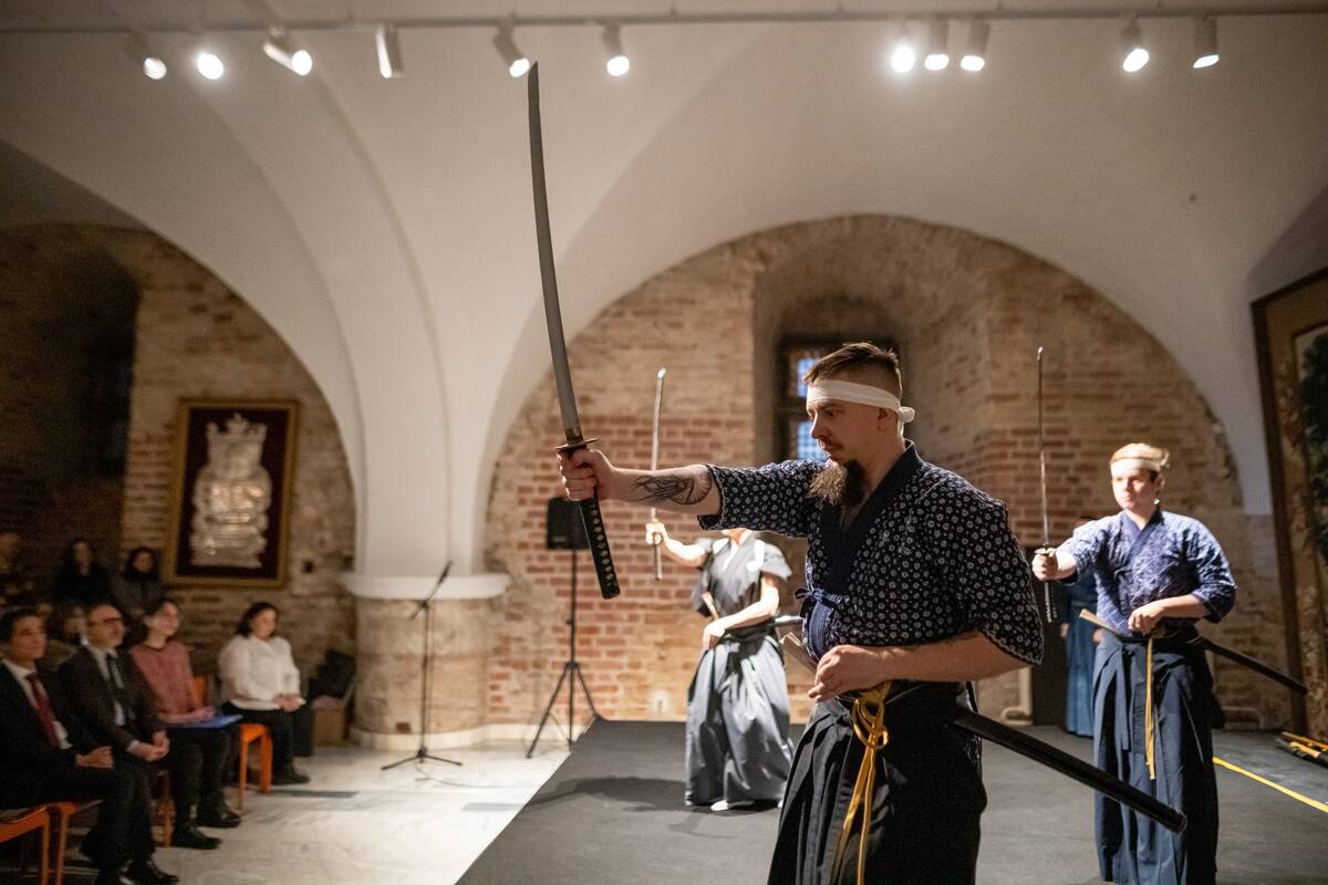  Paroda „Didybė mažume. Japoniškų kardų meninės detalės, grafika, miniatiūrinė skulptūra“
