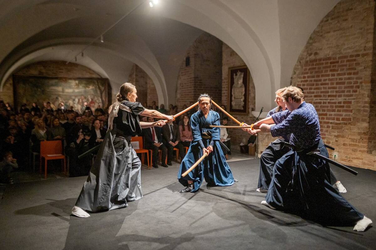  Paroda „Didybė mažume. Japoniškų kardų meninės detalės, grafika, miniatiūrinė skulptūra“