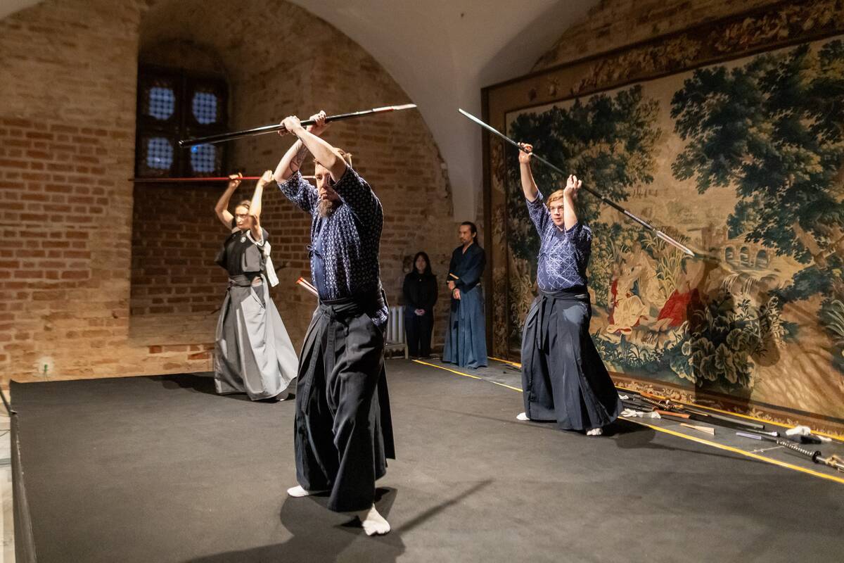  Paroda „Didybė mažume. Japoniškų kardų meninės detalės, grafika, miniatiūrinė skulptūra“