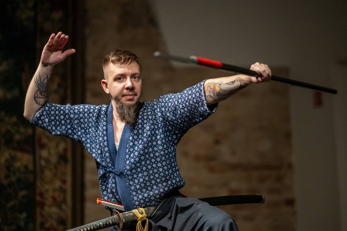  Paroda „Didybė mažume. Japoniškų kardų meninės detalės, grafika, miniatiūrinė skulptūra“
