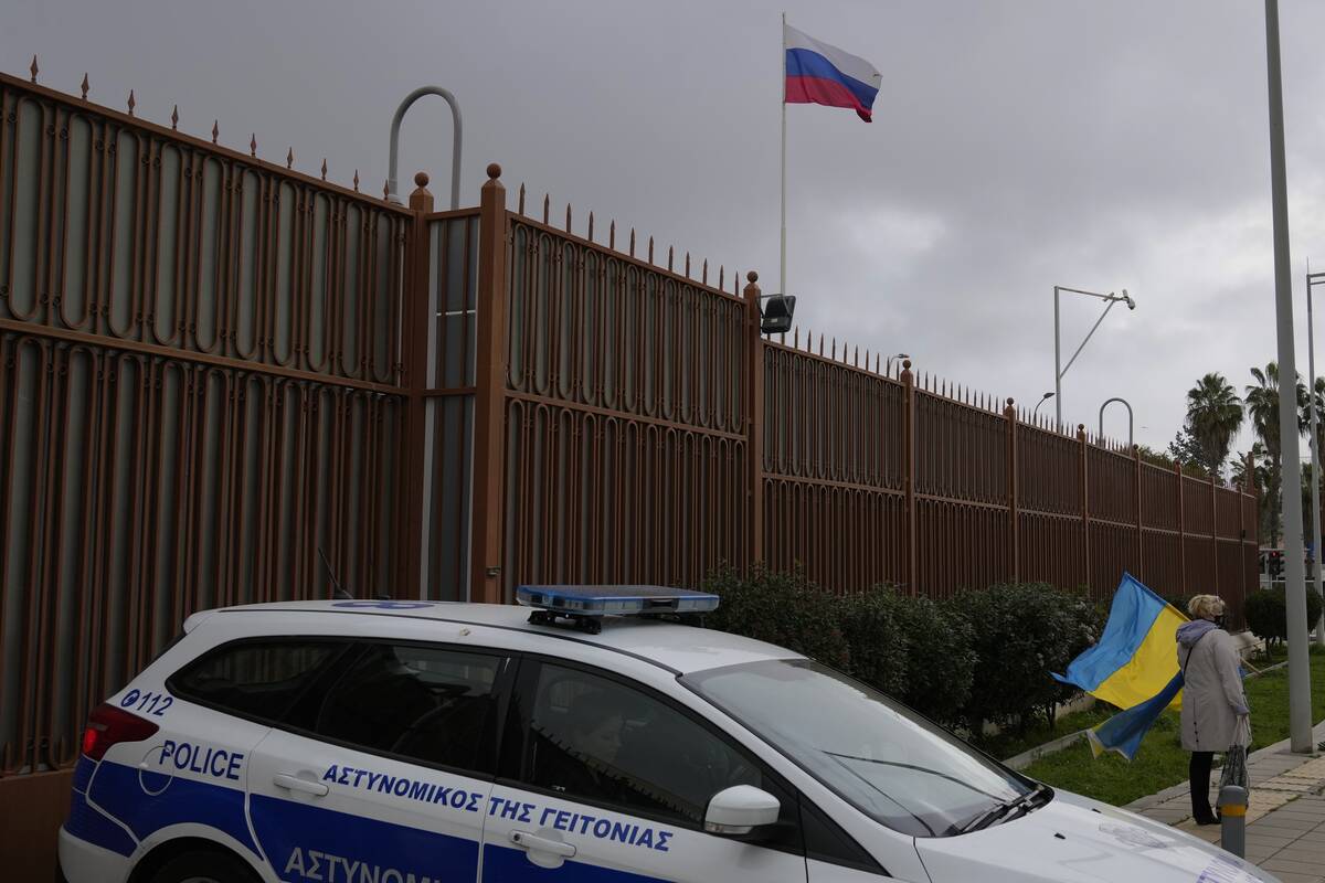 Rusijos ambasadoje Kipre rastas negyvas diplomatas