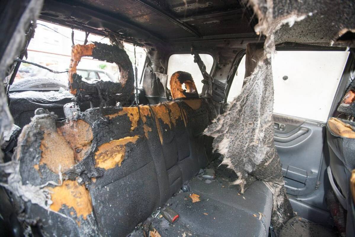 Aiškinasi, kas supleškino Trakų rajono gyventojo „VW Passat“