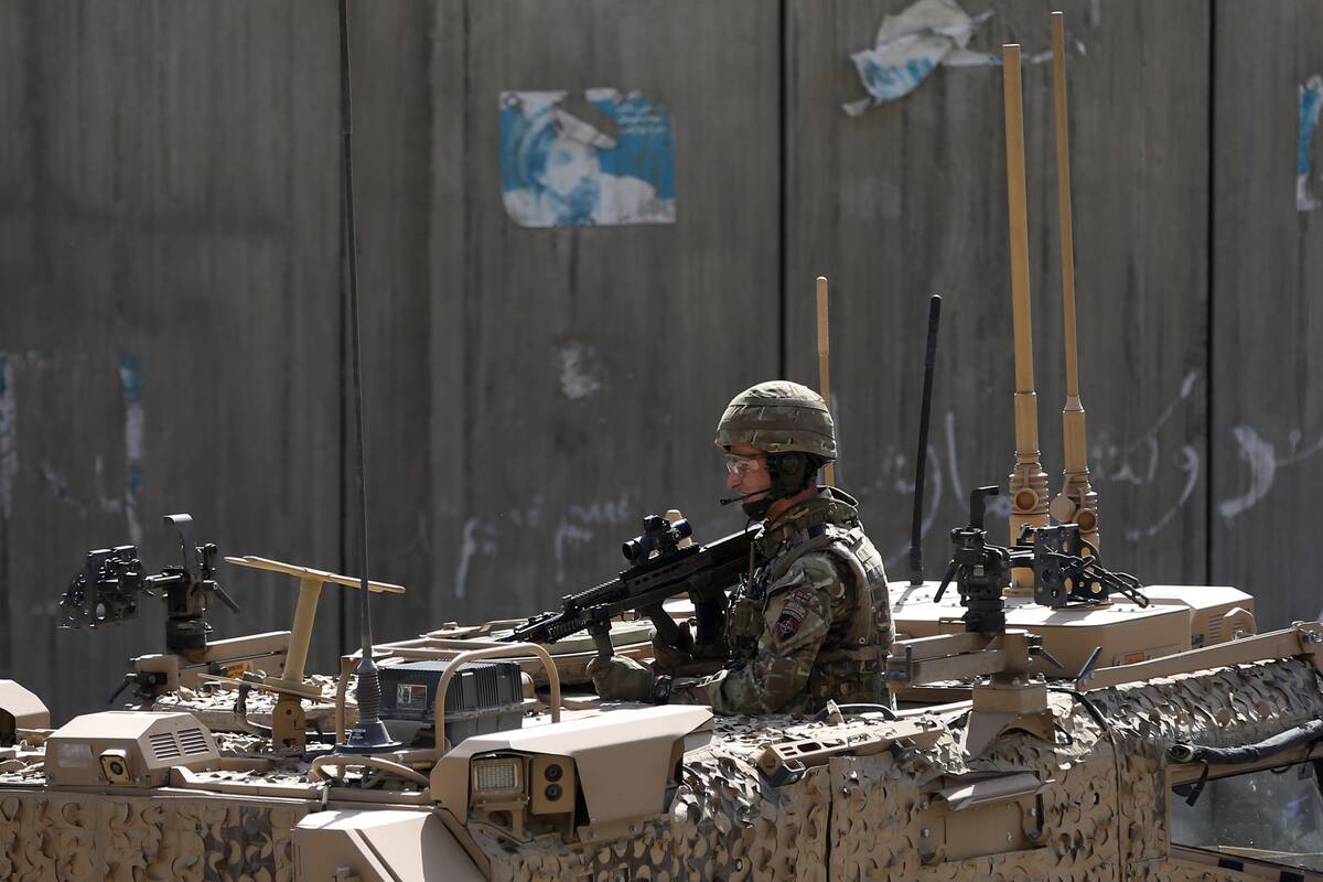 Britus pykdo Trumpo žodžiai apie „fronto vengusius“ jų karius Afganistane