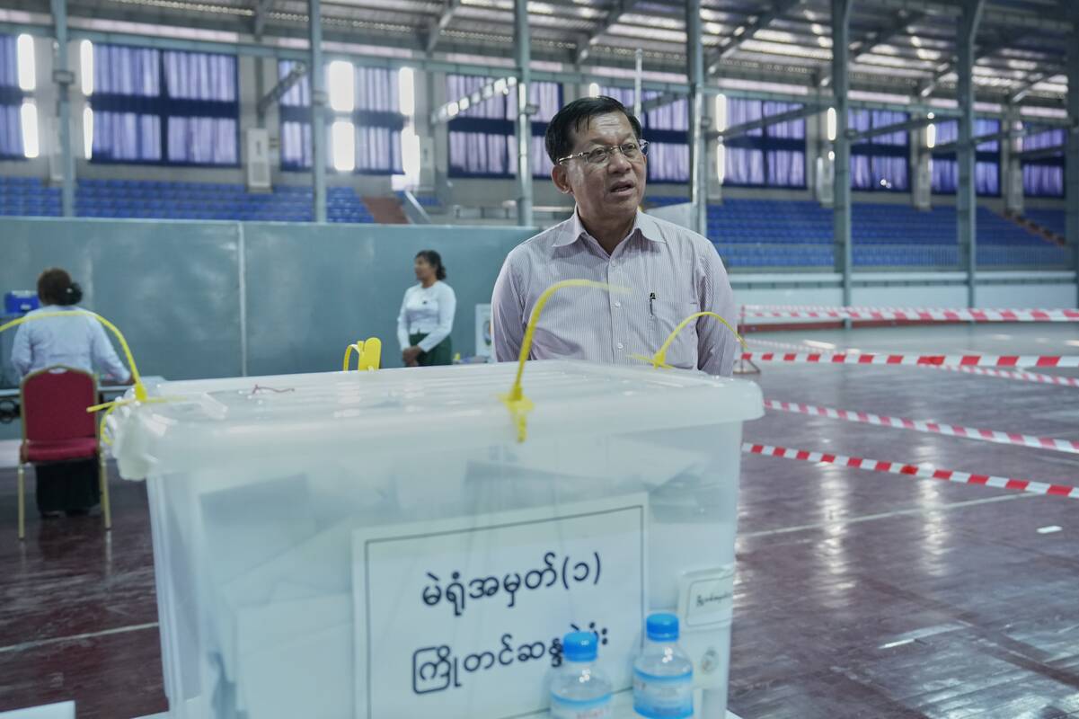 Mianmare – paskutinis balsavimo etapas, užtikrinsiantis chuntos sąjungininkės pergalę