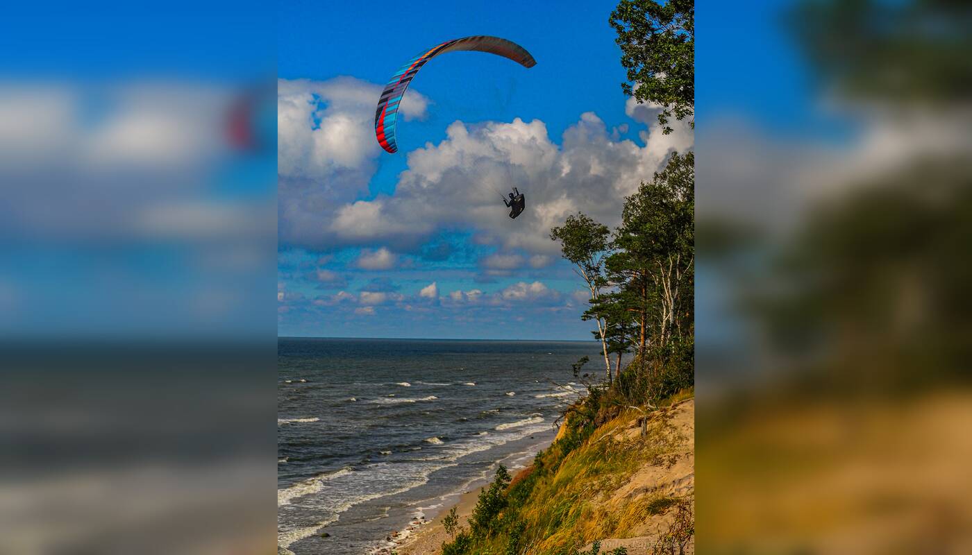 Pozicija: Olando Kepurės skardis pajūryje ir toliau išlieka turistų lankomiausiu objektu Lietuvos regioniniuose parkuose.