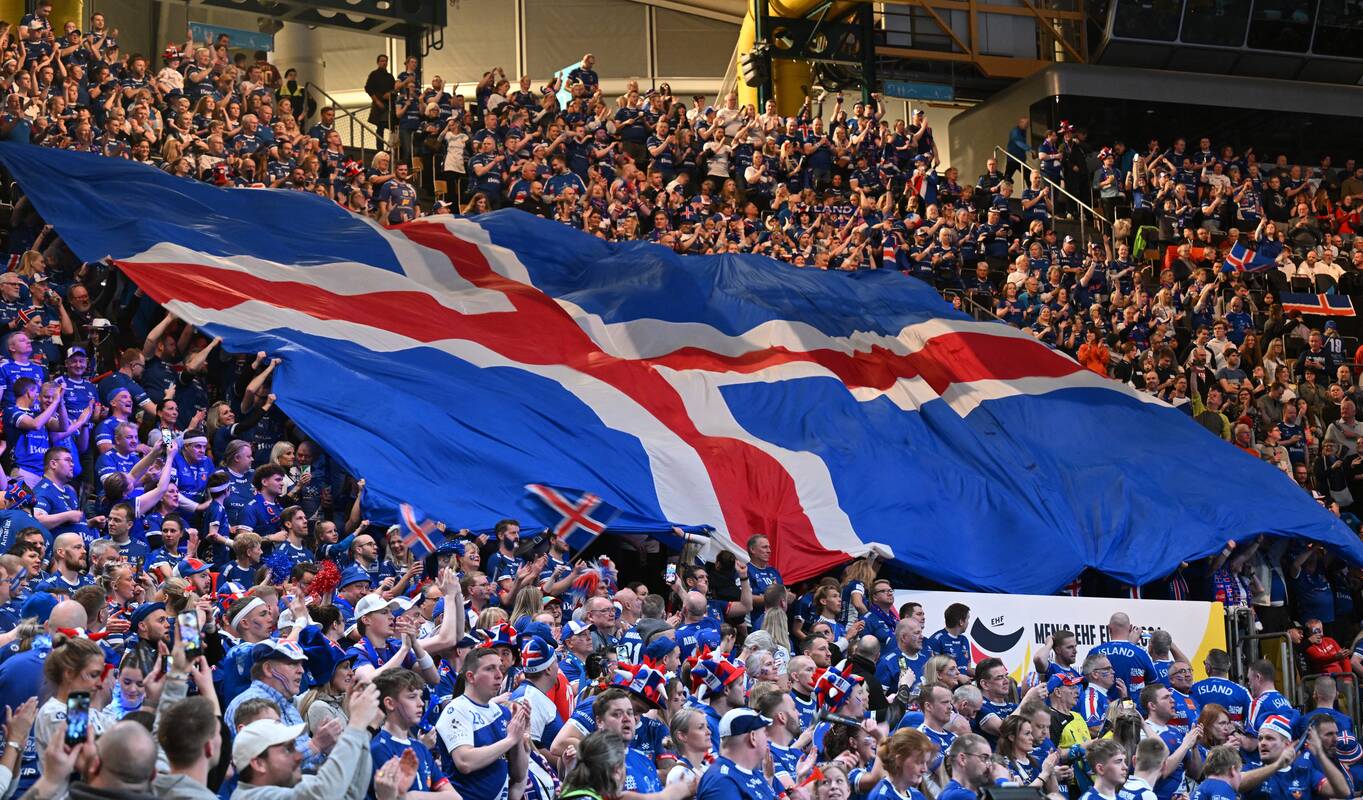 JAV ambasadoriaus juokelis įsiutino islandus