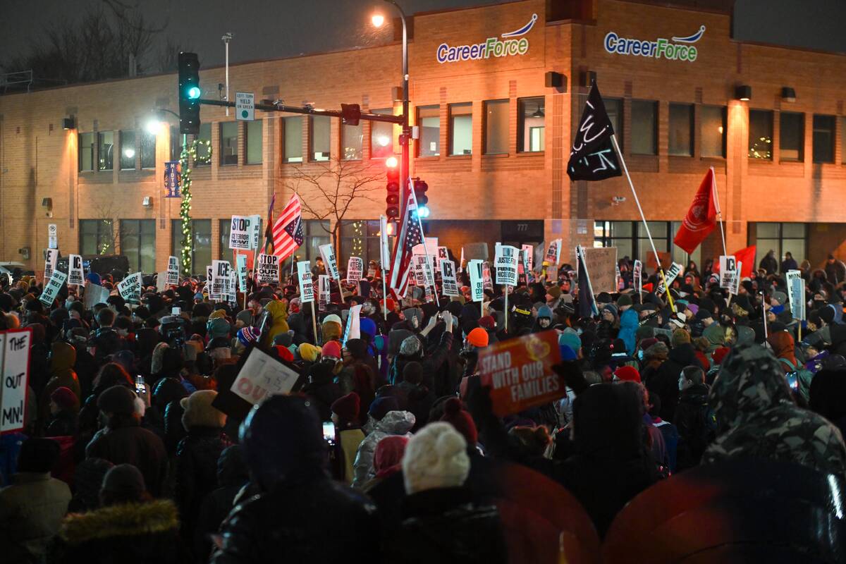 Trumpas dėl protestų Minesotoje grasina pasitelkti Sukilimo įstatymą