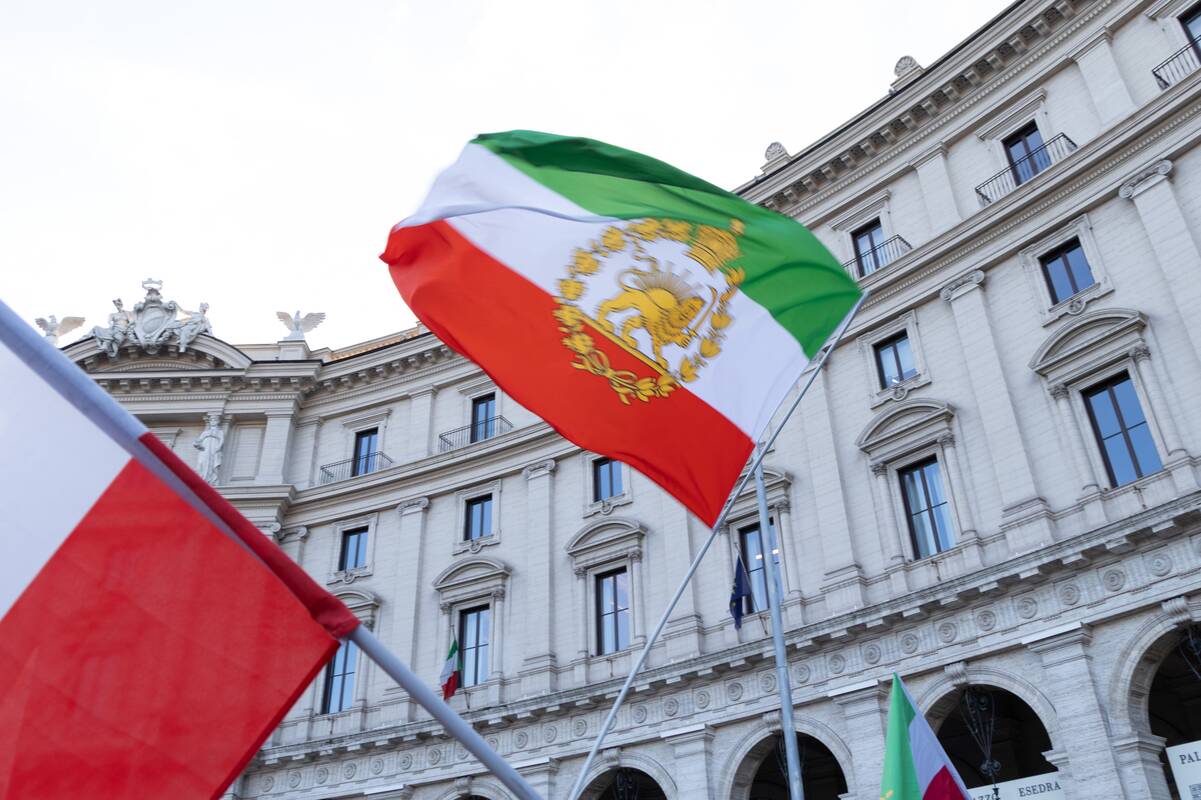 ES iškvietė Irano ambasadorių Briuselyje pasiaiškinti dėl protestų malšinimo