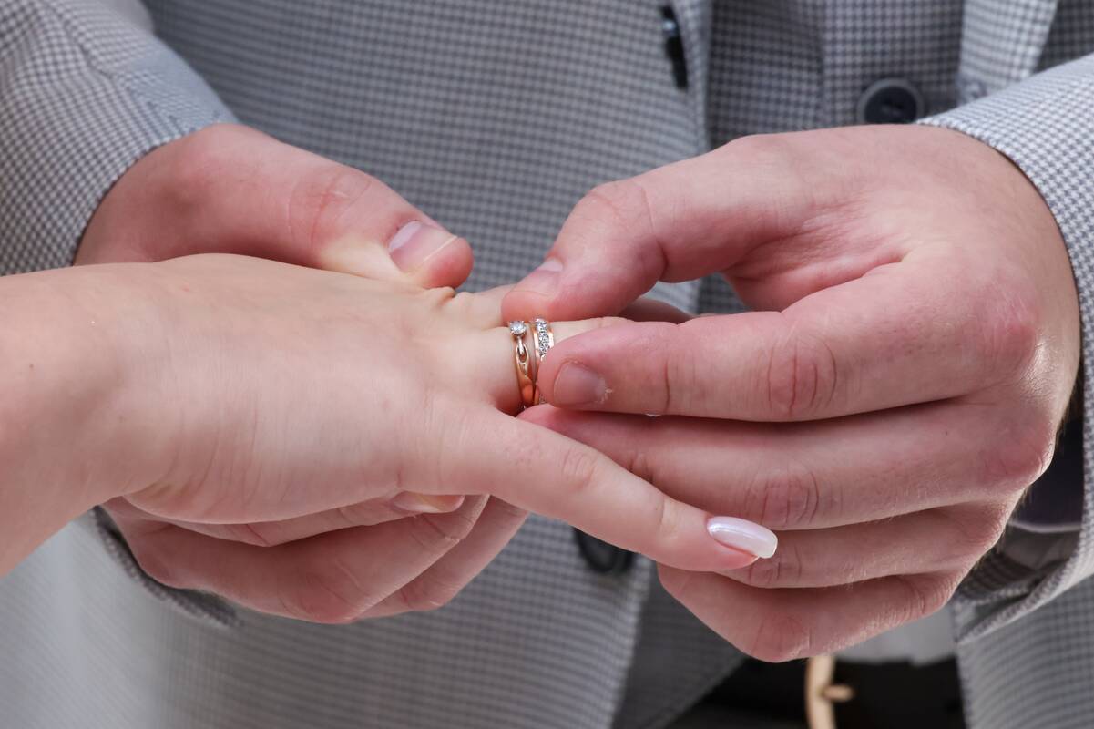 Nyderlanduose dėl dirbtinio intelekto sukurtų įžadų santuoka pripažinta negaliojančia