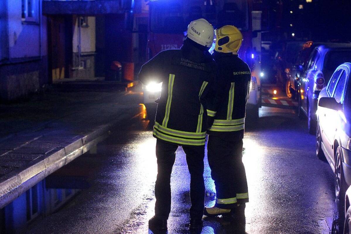 Nakties operacija Dainavos daugiabutyje: kokiems nusikaltimams bandė sutrukdyti pareigūnai?