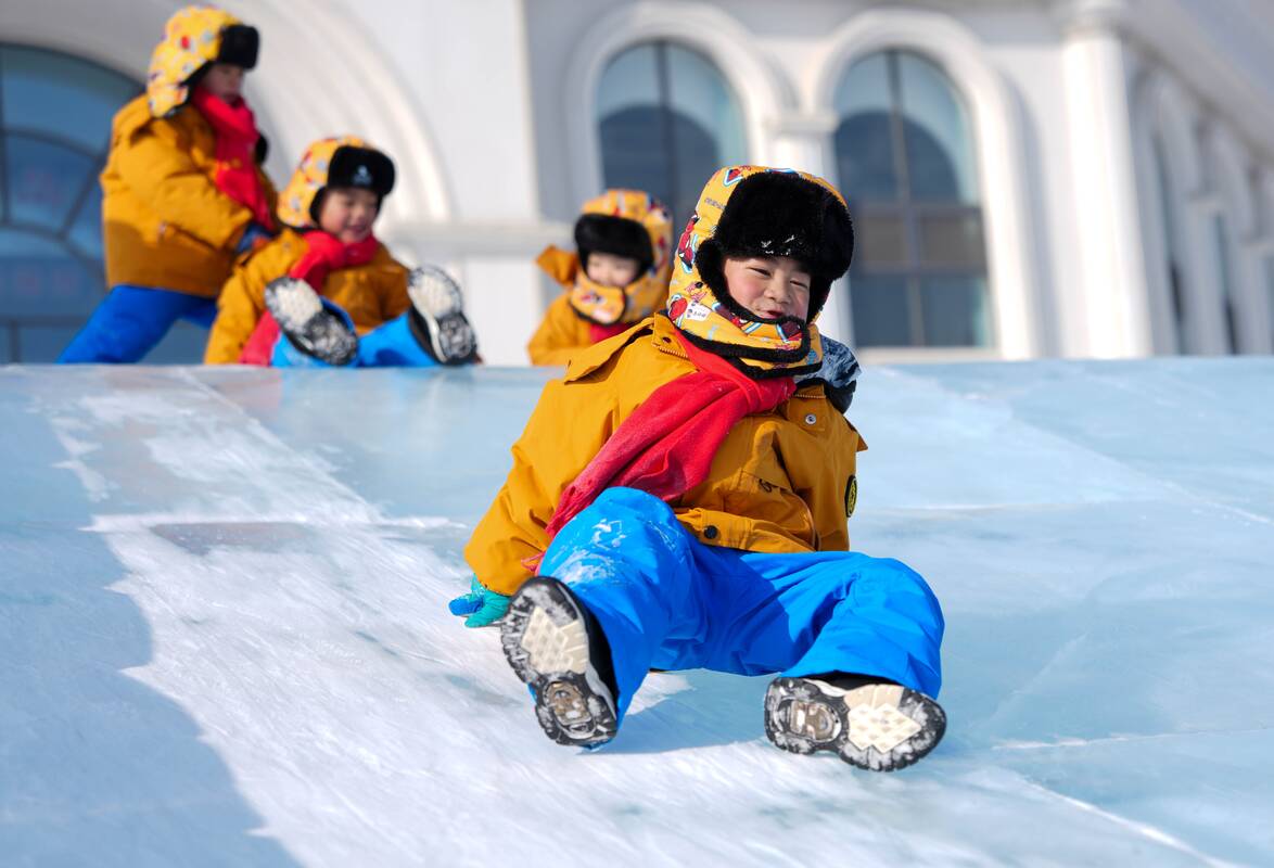 Kinijai atsisakius vieno vaiko politikos, gimstamumas mažėja