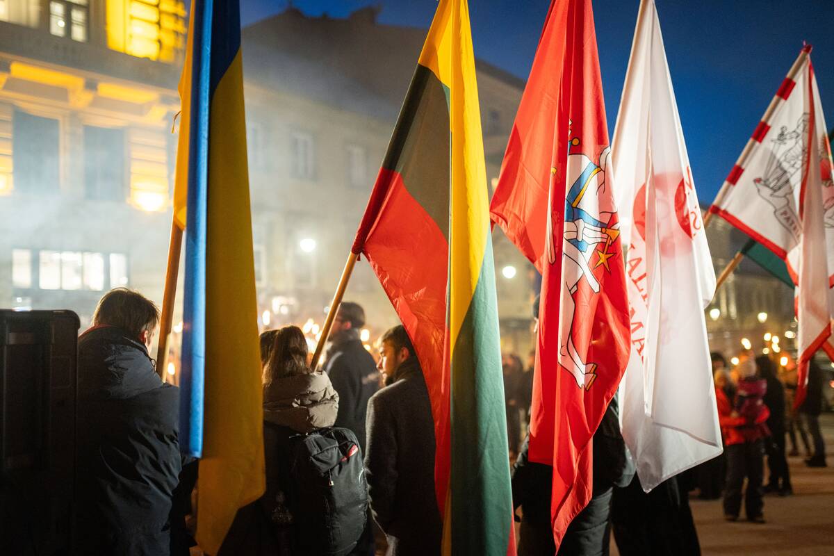 Kasmetinės deglų eitynės Vilniuje – nuo J. Basanavičiaus aikštės iki Lukiškių aikštės