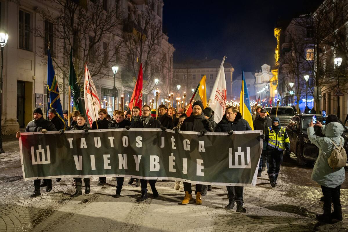 Kasmetinės deglų eitynės Vilniuje – nuo J. Basanavičiaus aikštės iki Lukiškių aikštės