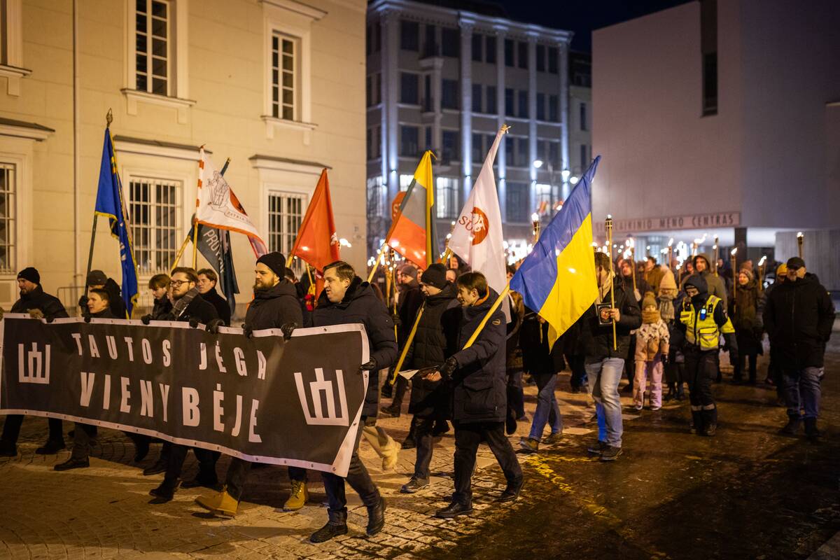 Kasmetinės deglų eitynės Vilniuje – nuo J. Basanavičiaus aikštės iki Lukiškių aikštės
